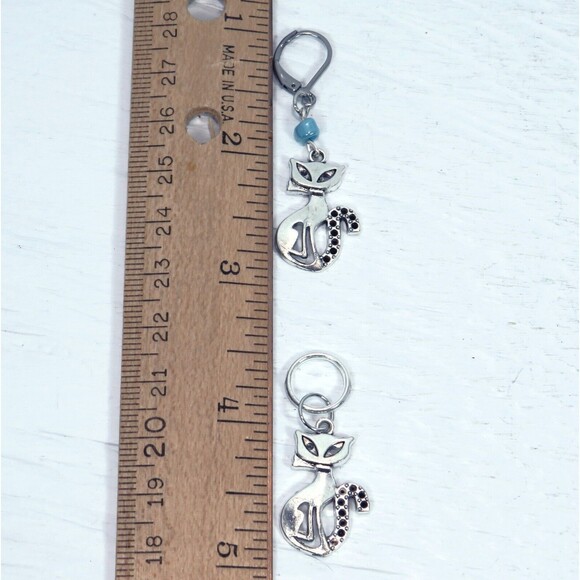 Cat Stitch Markers for Knitting or Crochet Silver Toned Kitty Knitting Tools - Picture 4 of 7